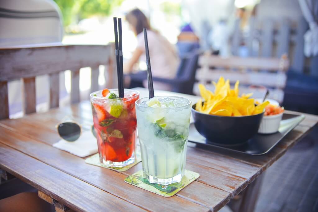 alcohol-bar-drinks-party
