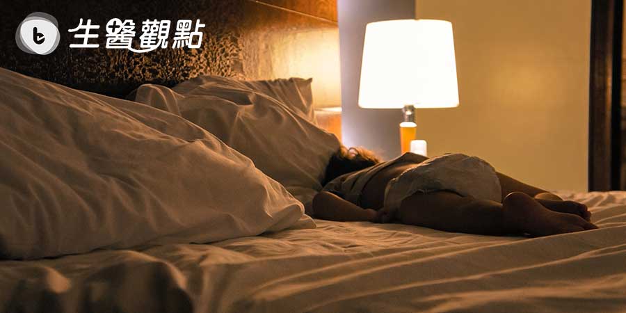 JAMA子刊扎心研究：哪怕不嘴饞，晚上睡覺不關燈也能胖10斤！